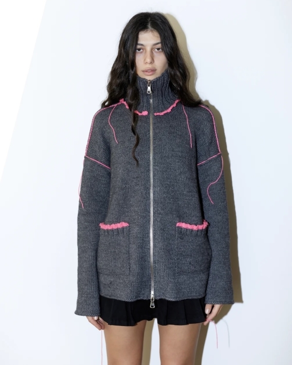 Нашли модные свитеры, джемперы, кардиганы и вообще