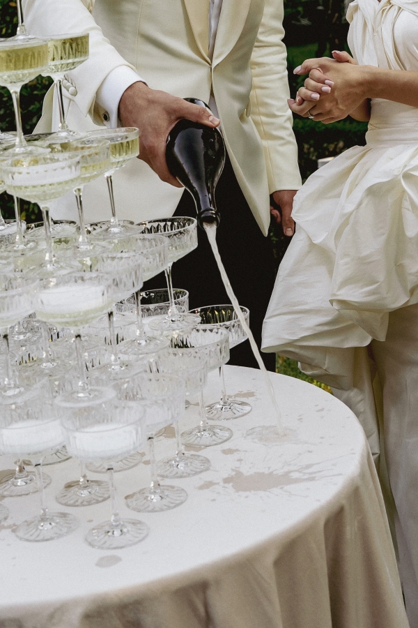 Любимые свадебные снимки сезона 2025 — от фотографов