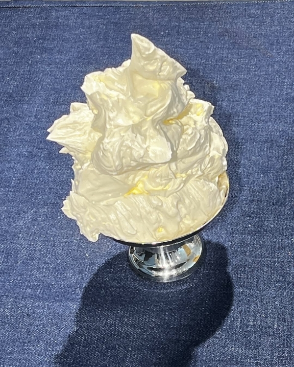 На хлеб намажешь. Как оформить масло в