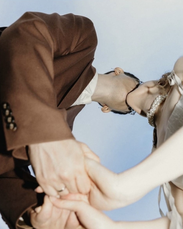 Любимые свадебные снимки сезона 2025 — от фотографов