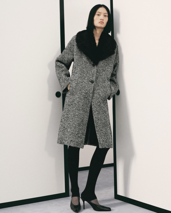 Мех — самый модный материал этой осени.