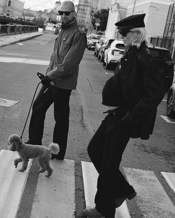 Стилистка Вика Салават стала мамой