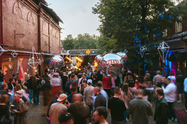 Площадки ДК Кристалл