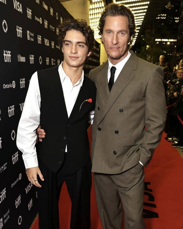 Леви Макконахи, Маргарет Куэлли и Зои Кравиц.