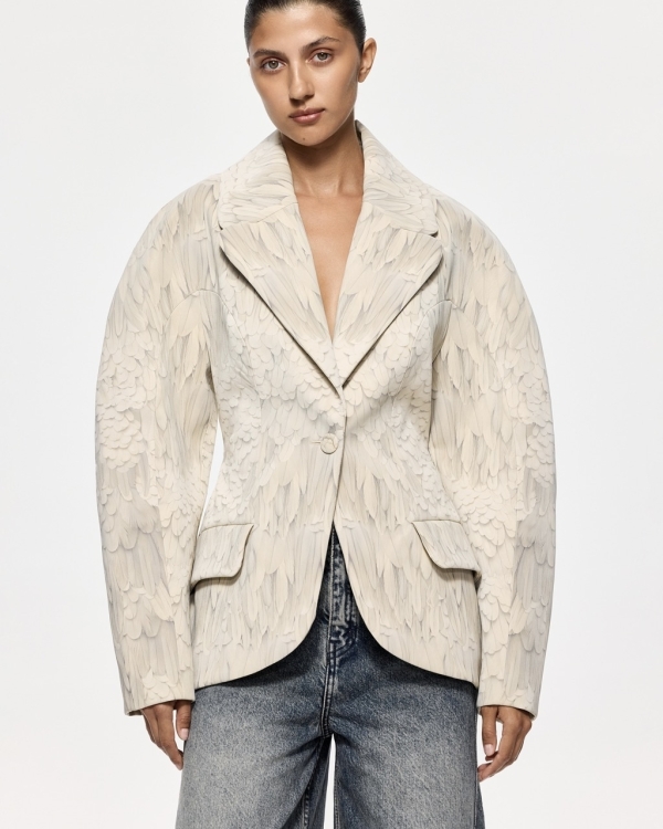 Вашу маму и там и тут показывают.