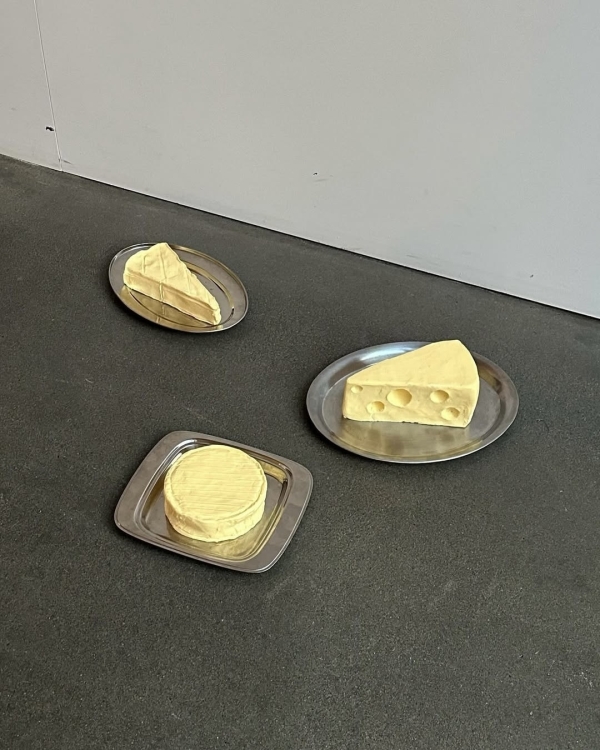 На хлеб намажешь. Как оформить масло в