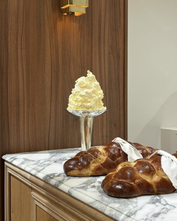 На хлеб намажешь. Как оформить масло в