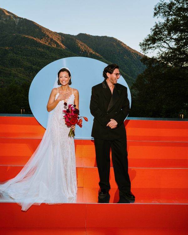 Любимые свадебные снимки сезона 2025 — от фотографов