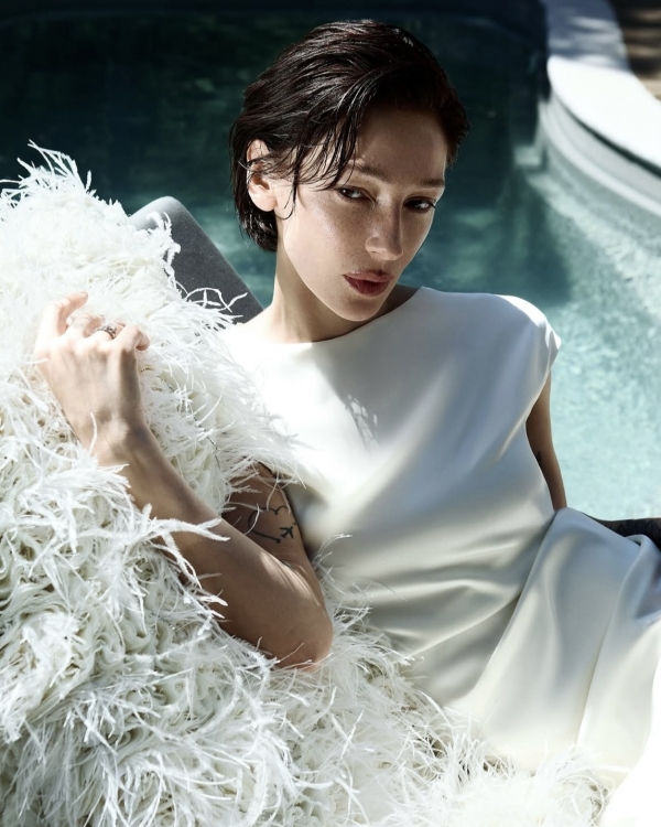 Кому доверяют свой макияж селебрити и модные