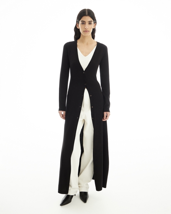 Нашли модные свитеры, джемперы, кардиганы и вообще