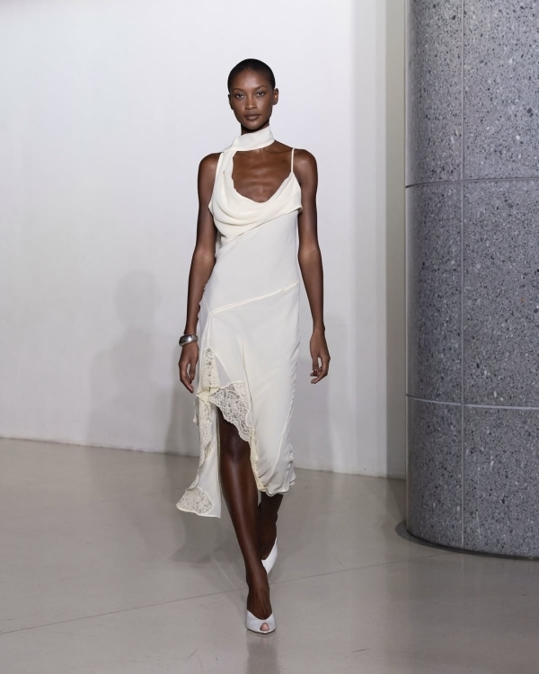 Невеста Chanel, Balenciaga, Dior. Какими свадебными образами