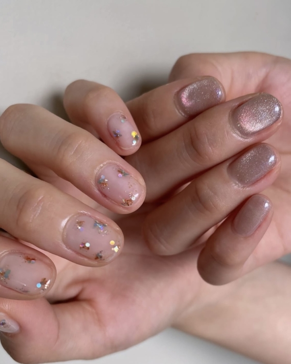 Идеи маникюра на Новый год 2026