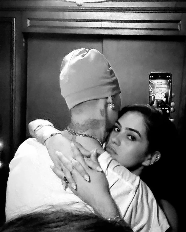 С кем встречаются дети Бекхэмов (и как