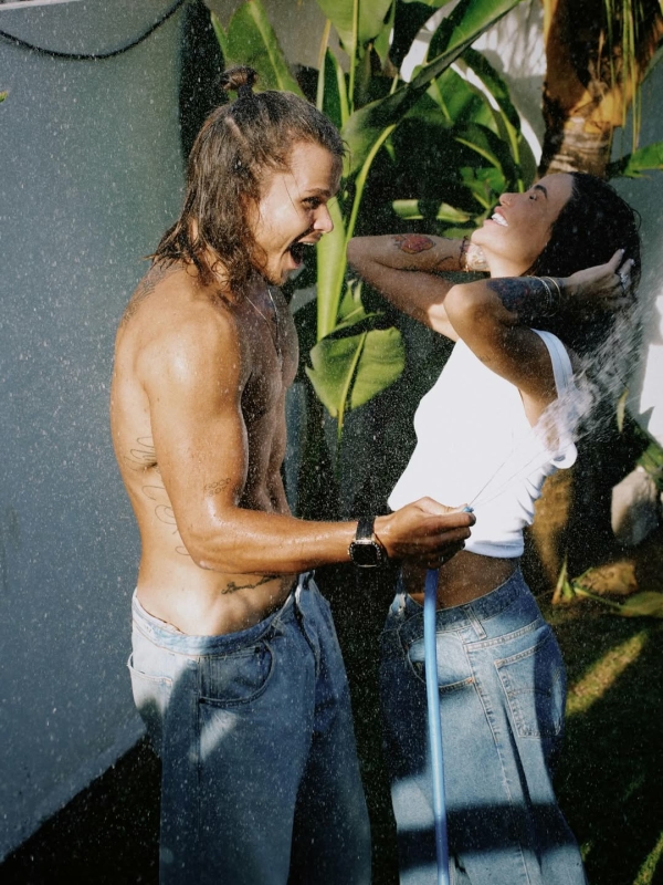 Айза выходит замуж в третий раз