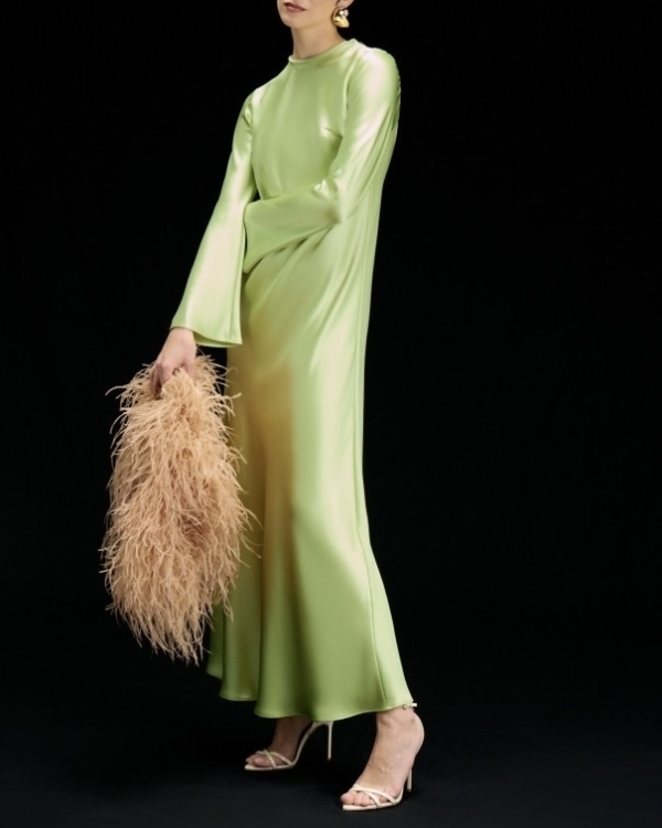 Вашу маму и там и тут показывают.