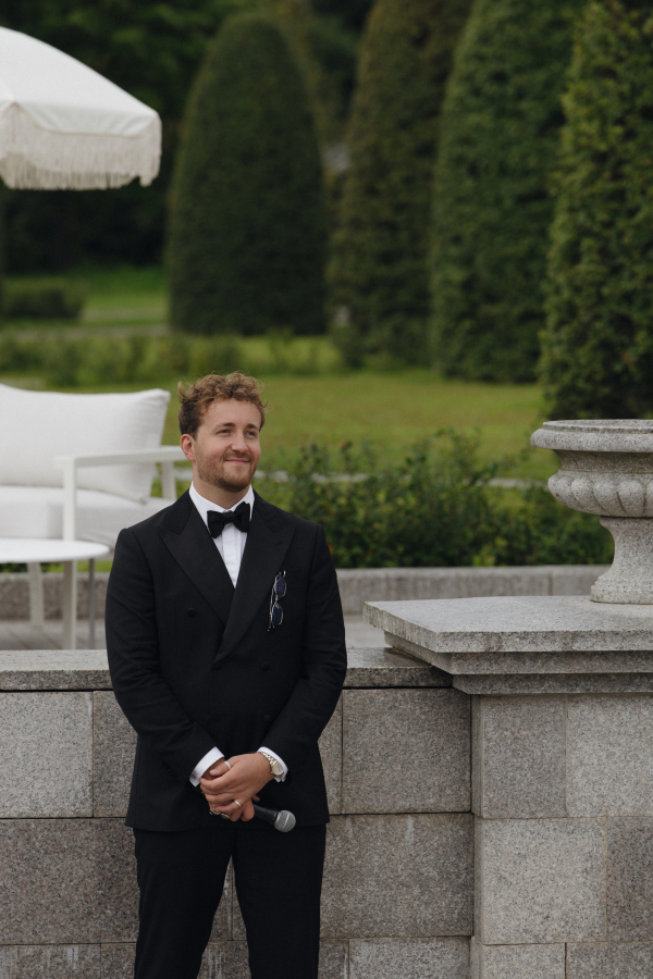 Ведущие Владислав Сапунов