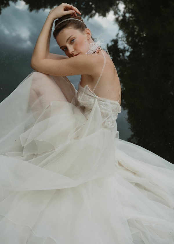 Любимые свадебные снимки сезона 2025 — от фотографов