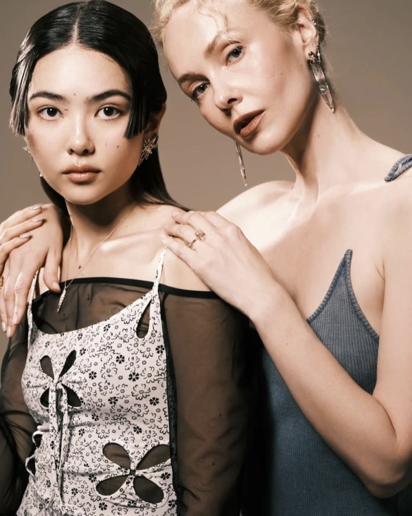 Кому доверяют свой макияж селебрити и модные