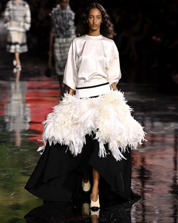 Невеста Chanel, Balenciaga, Dior. Какими свадебными образами