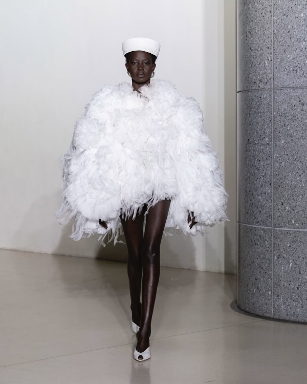 Невеста Chanel, Balenciaga, Dior. Какими свадебными образами