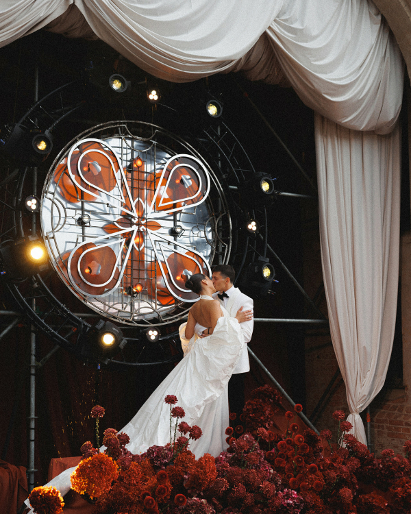 Свадьба между прошлым и будущим: как «Для