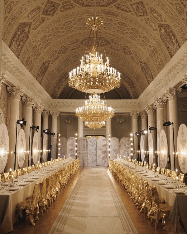 Свадьба между прошлым и будущим: как «Для