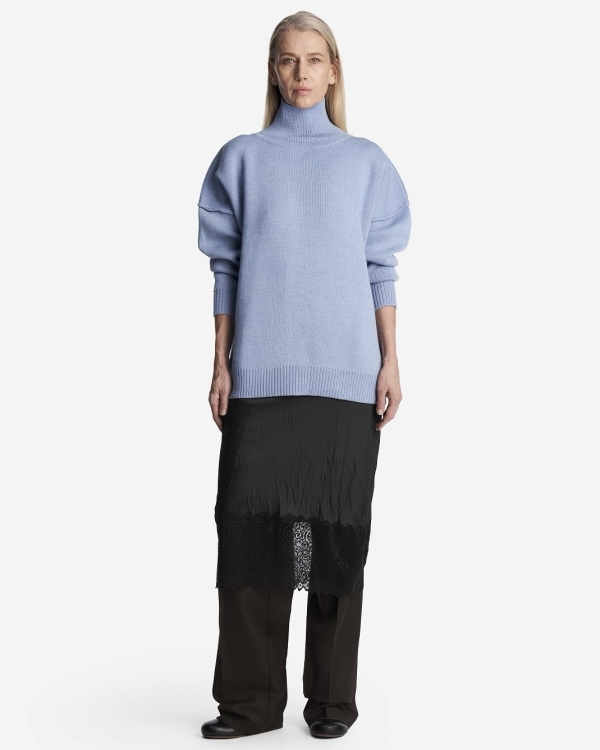 Нашли модные свитеры, джемперы, кардиганы и вообще