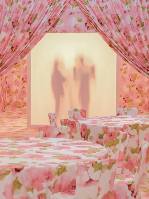 Космический показ Chanel в Гран-Пале и другие