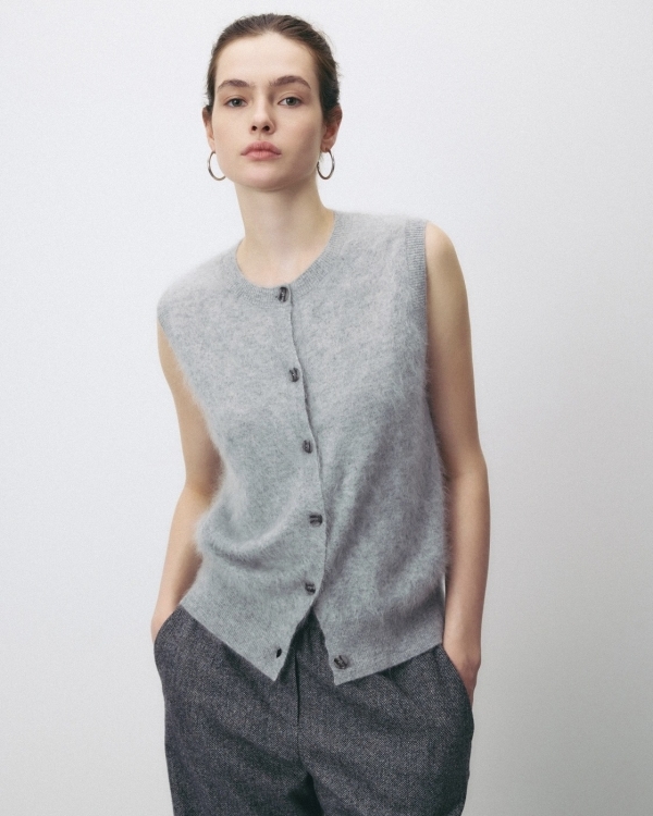 Нашли модные свитеры, джемперы, кардиганы и вообще