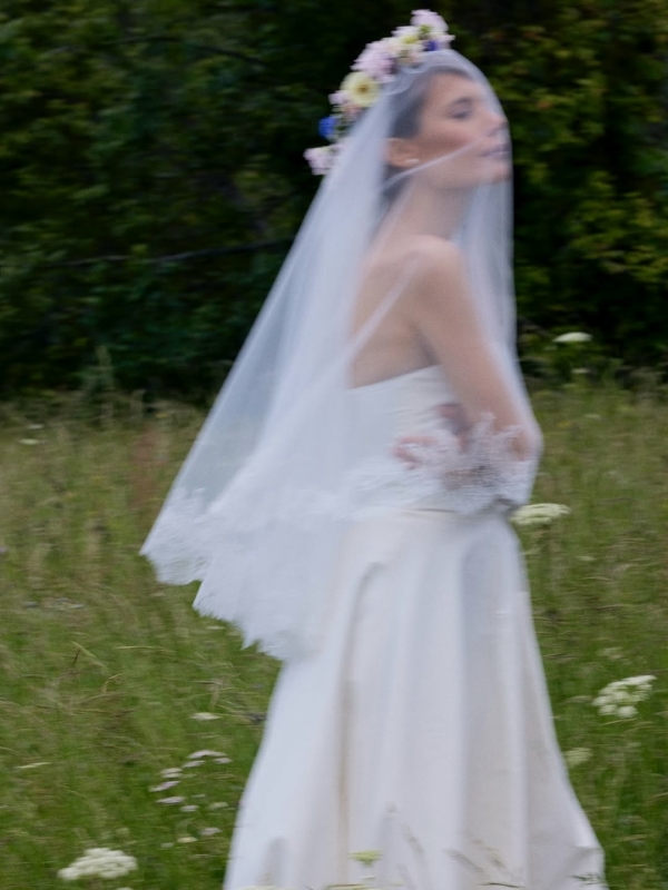 Любимые свадебные снимки сезона 2025 — от фотографов