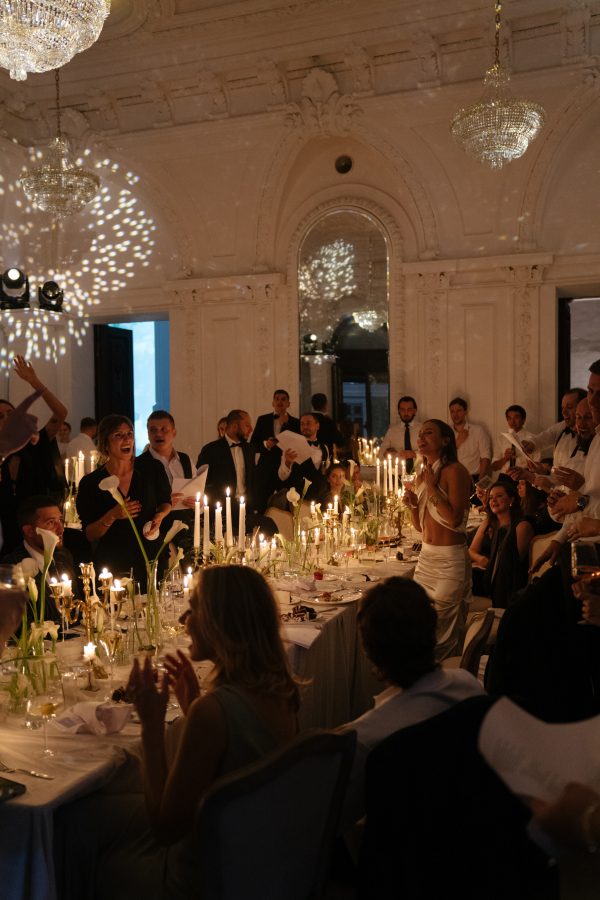 Любимые свадебные снимки сезона 2025 — от фотографов