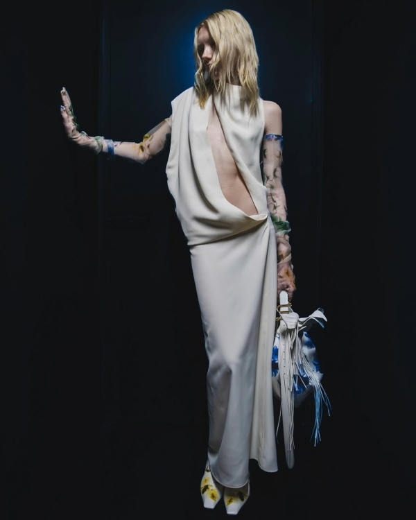 Невеста Chanel, Balenciaga, Dior. Какими свадебными образами