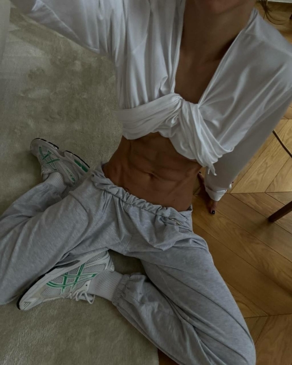 12 фитнес-инфлюенсеров, которые помогут вернуться в форму