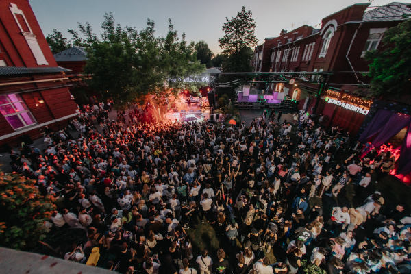 Площадки ДК Кристалл