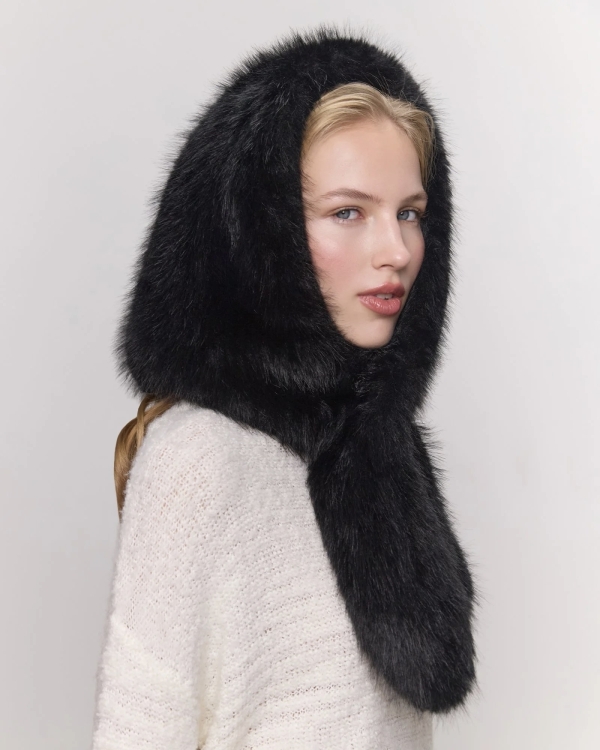 Мех — самый модный материал этой осени.
