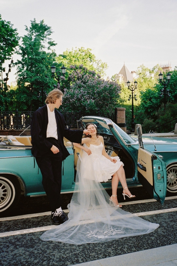 Любимые свадебные снимки сезона 2025 — от фотографов