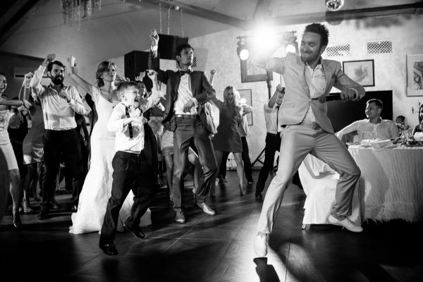 Ведущие Максим Маркевич