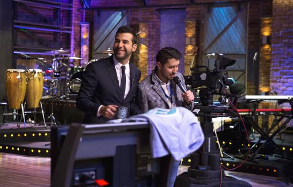 Ведущие Константин Анисимов