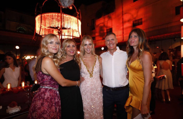 По мотивам королевского торжества: свадьба Кьяры Ферраньи