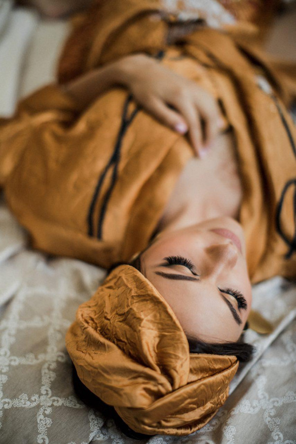 Pre-wedding shoot: теплое утро в родительском доме