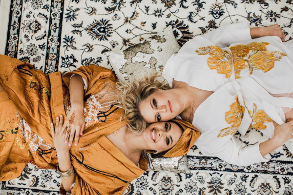 Pre-wedding shoot: теплое утро в родительском доме