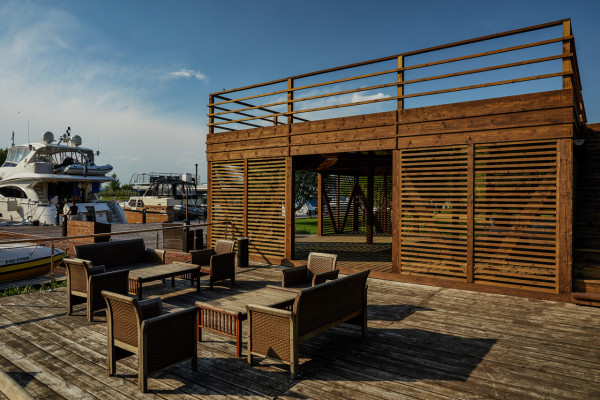 Площадки Skyriver Yacht & Country club