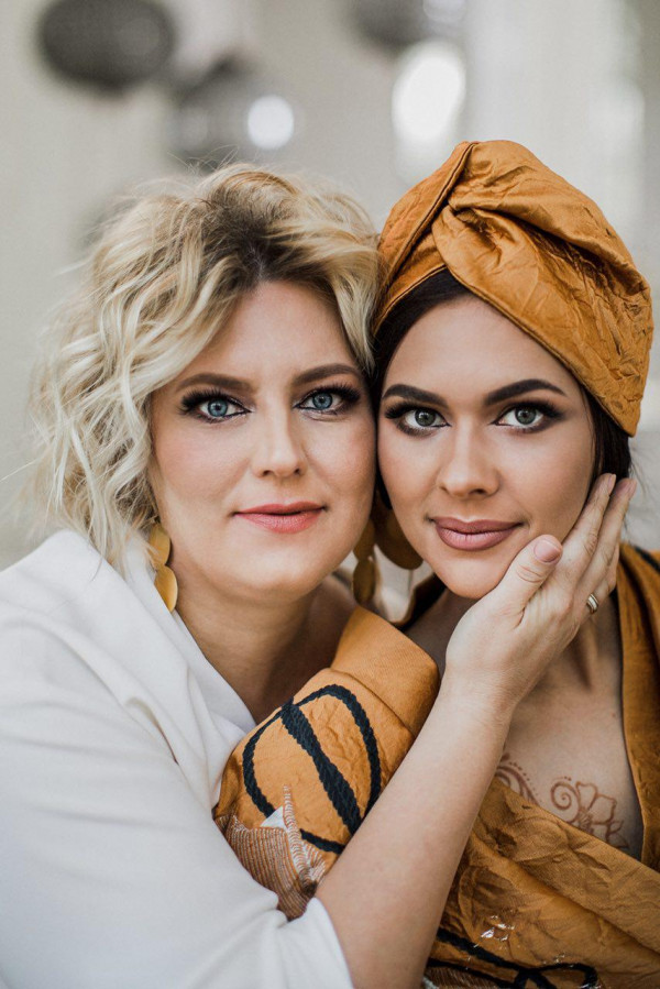 Pre-wedding shoot: теплое утро в родительском доме