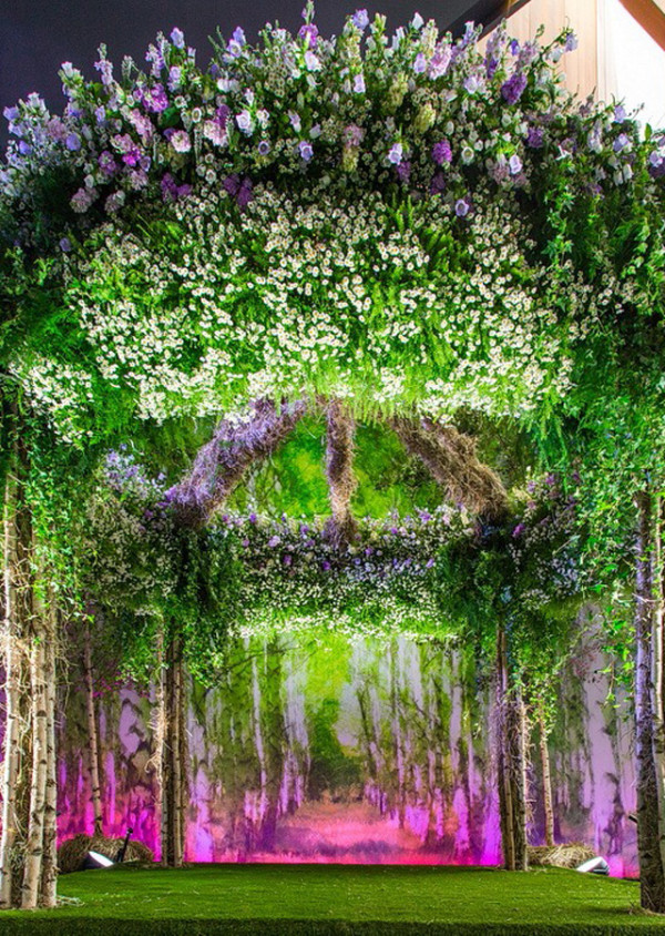 Роман Ковалишин и Саяна Максанова: русская тема