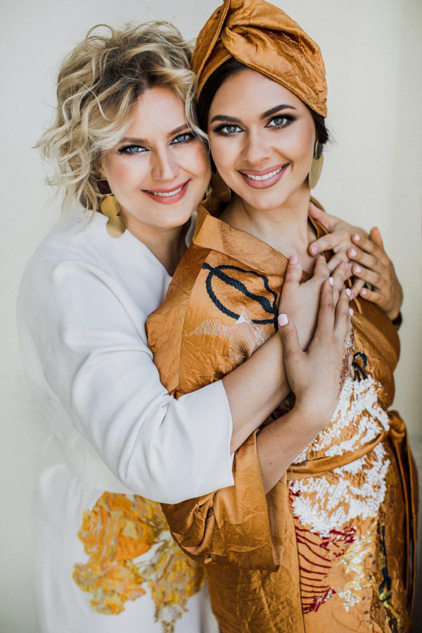 Pre-wedding shoot: теплое утро в родительском доме