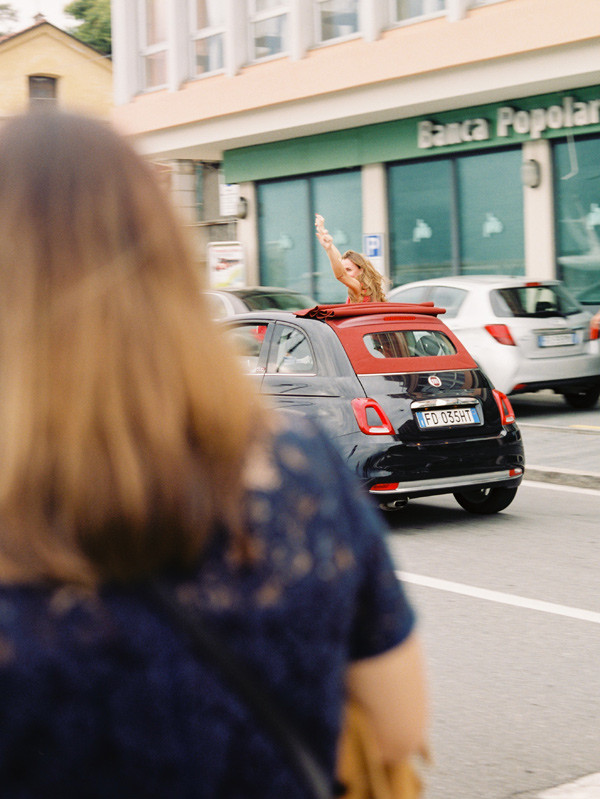 Солнечный Белладжо: прогулка Димы и Лизы