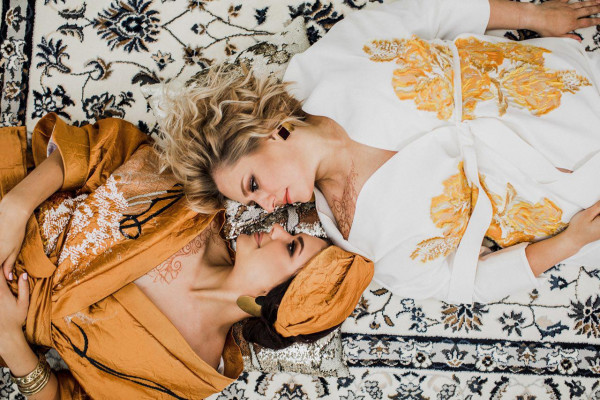 Pre-wedding shoot: теплое утро в родительском доме