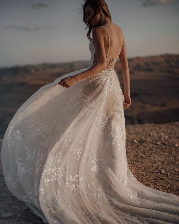 Свадебные платья: 5 пышных моделей для современных
