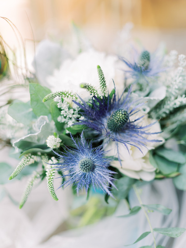 «Изумрудная» свадьба Андрея и Полины на берегу