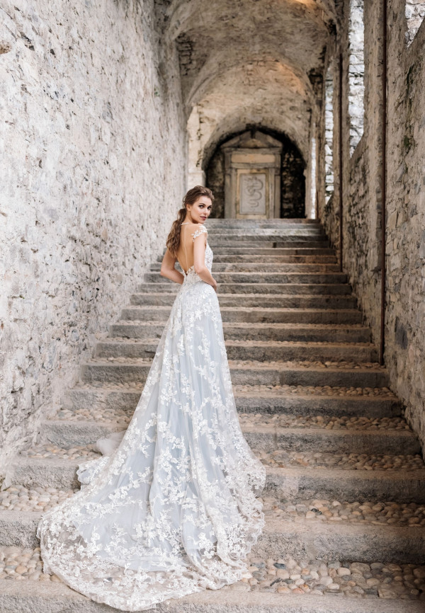 Нежные и воздушные платья Galia Lahav —